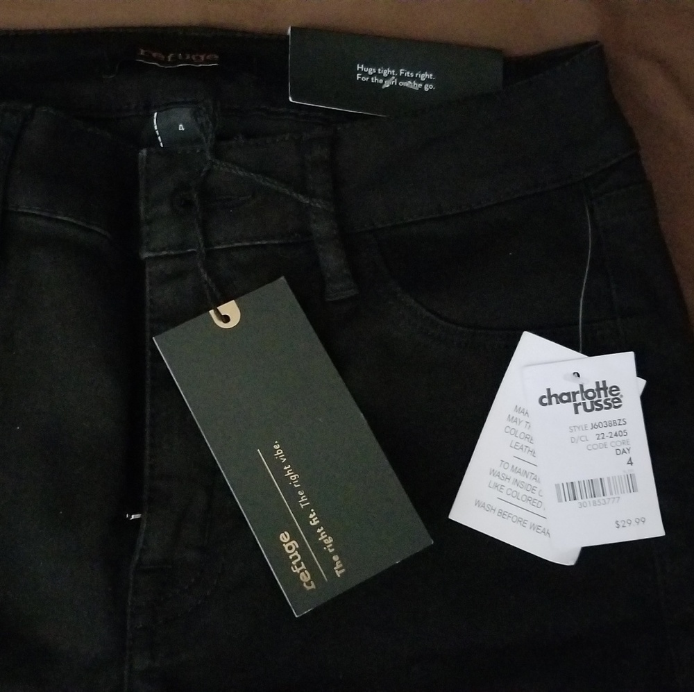 Jeans - Picture 2 of 3